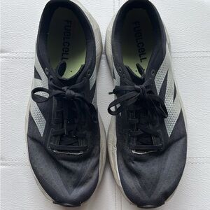 New Balance Rebel FuelCell v4 Running / Racing Shoes